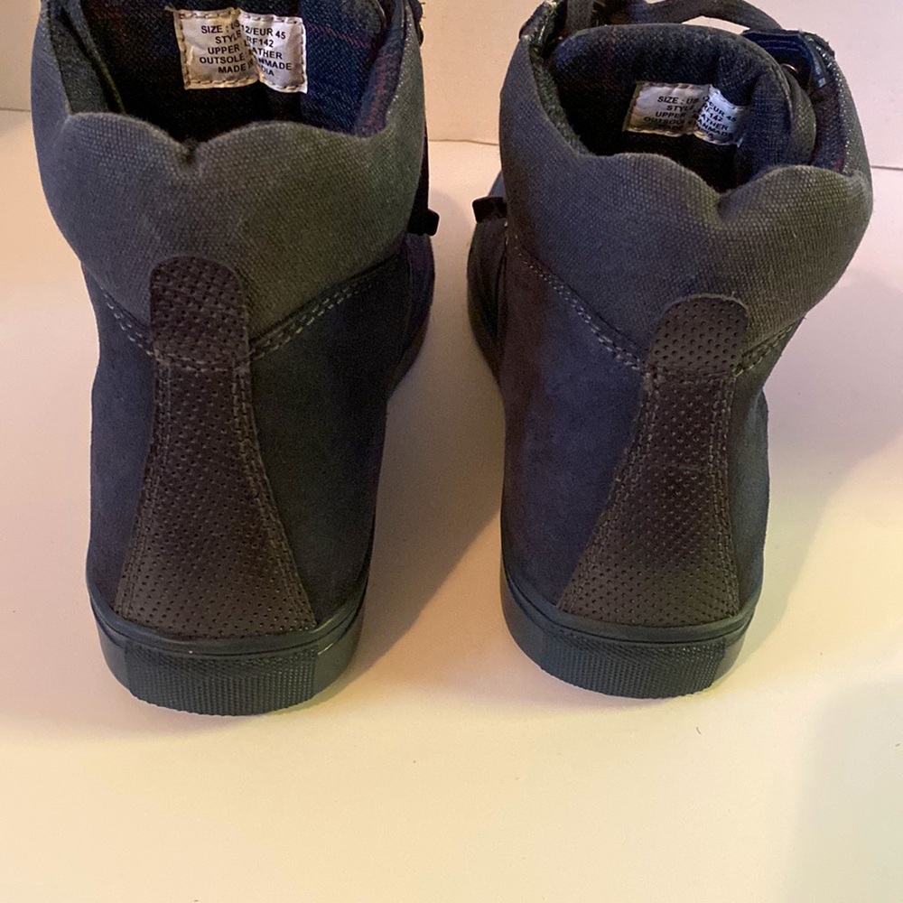 Reserved Footwear. - Mens - Picture 6 of 16